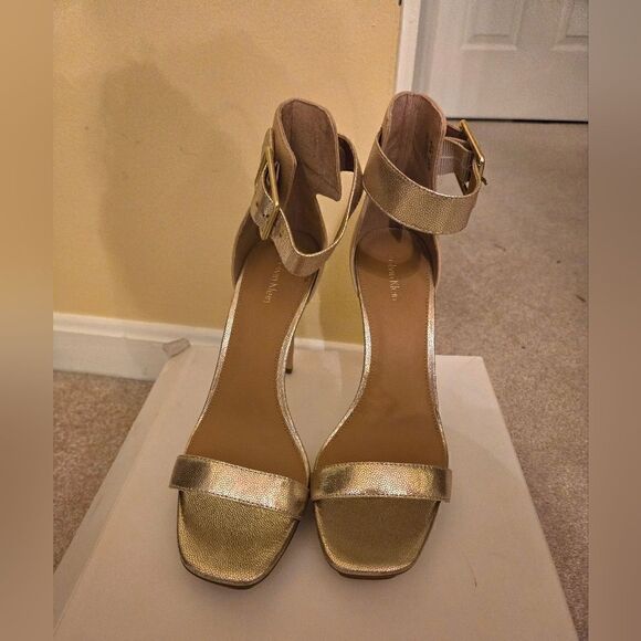 Calvin Klein Vable Size 10 - Picture 4 of 5